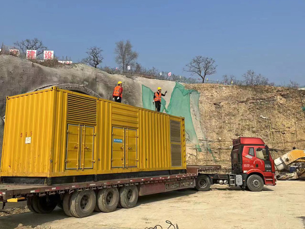 浦江发电机租赁如何根据测试结果判断机油泵的工作状态是否正常?