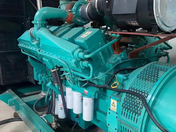 浦江更换100kW柴油发电机组机油时，需要注意哪些事项？